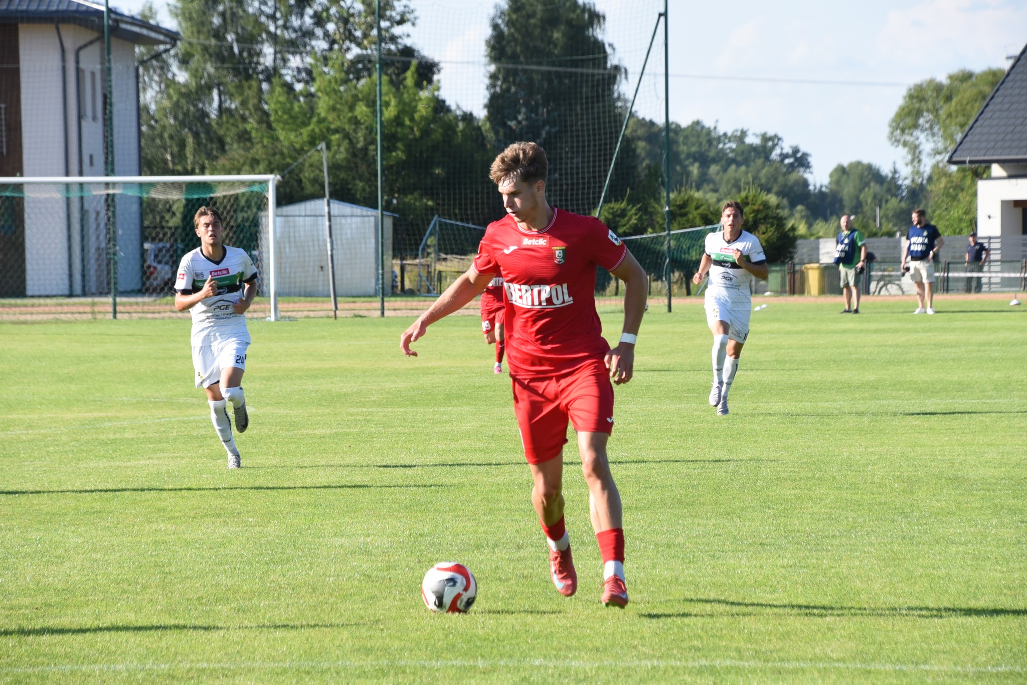 527052120_1287122300091272_8149356545330326435_n